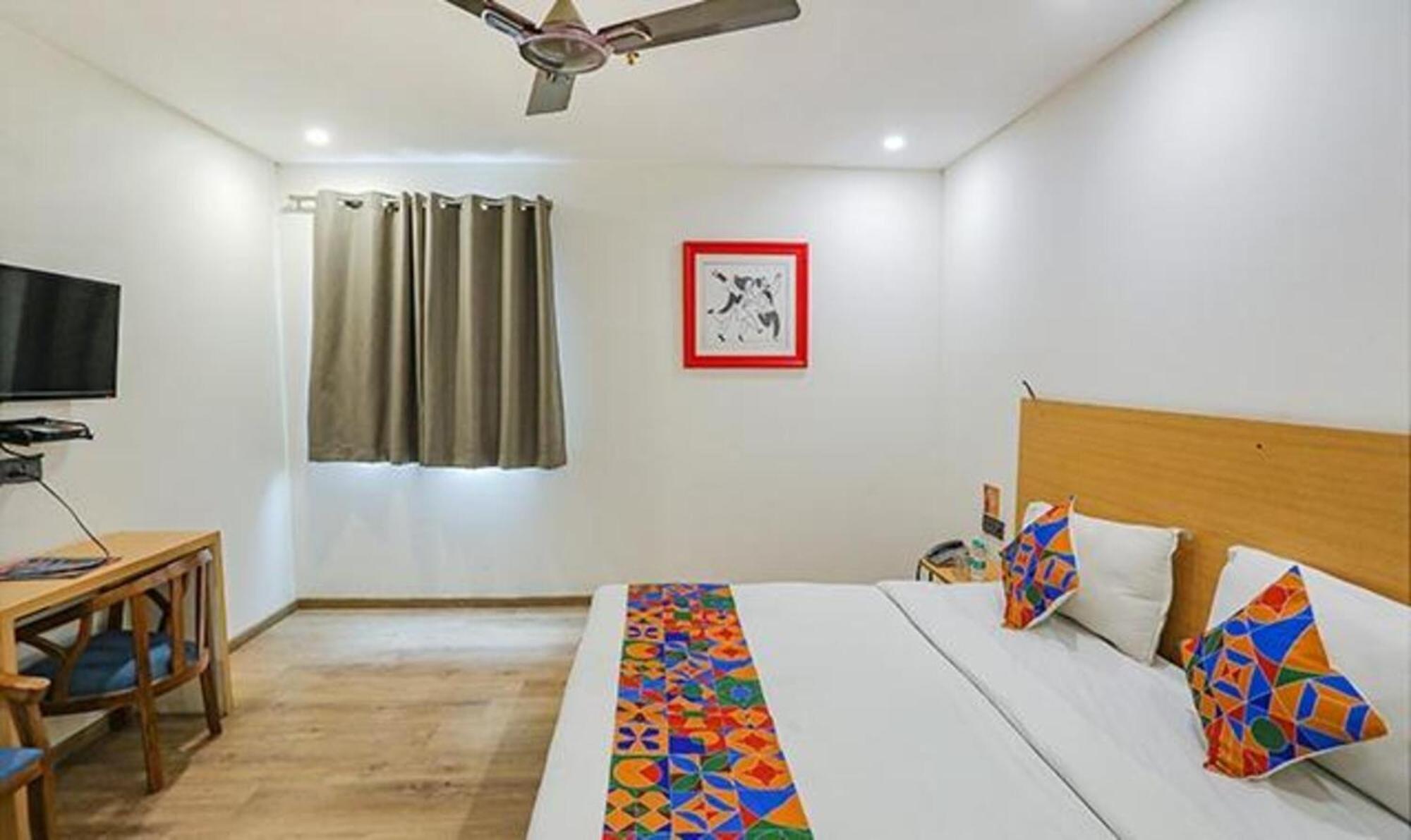 Fabhotel F9 Sector 58 Noida Extérieur photo
