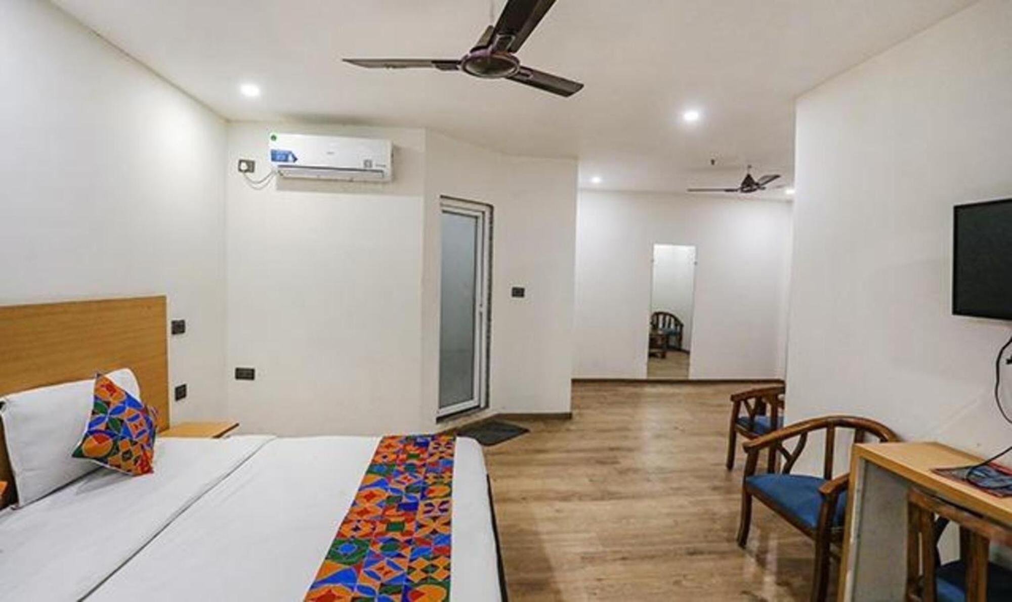 Fabhotel F9 Sector 58 Noida Extérieur photo