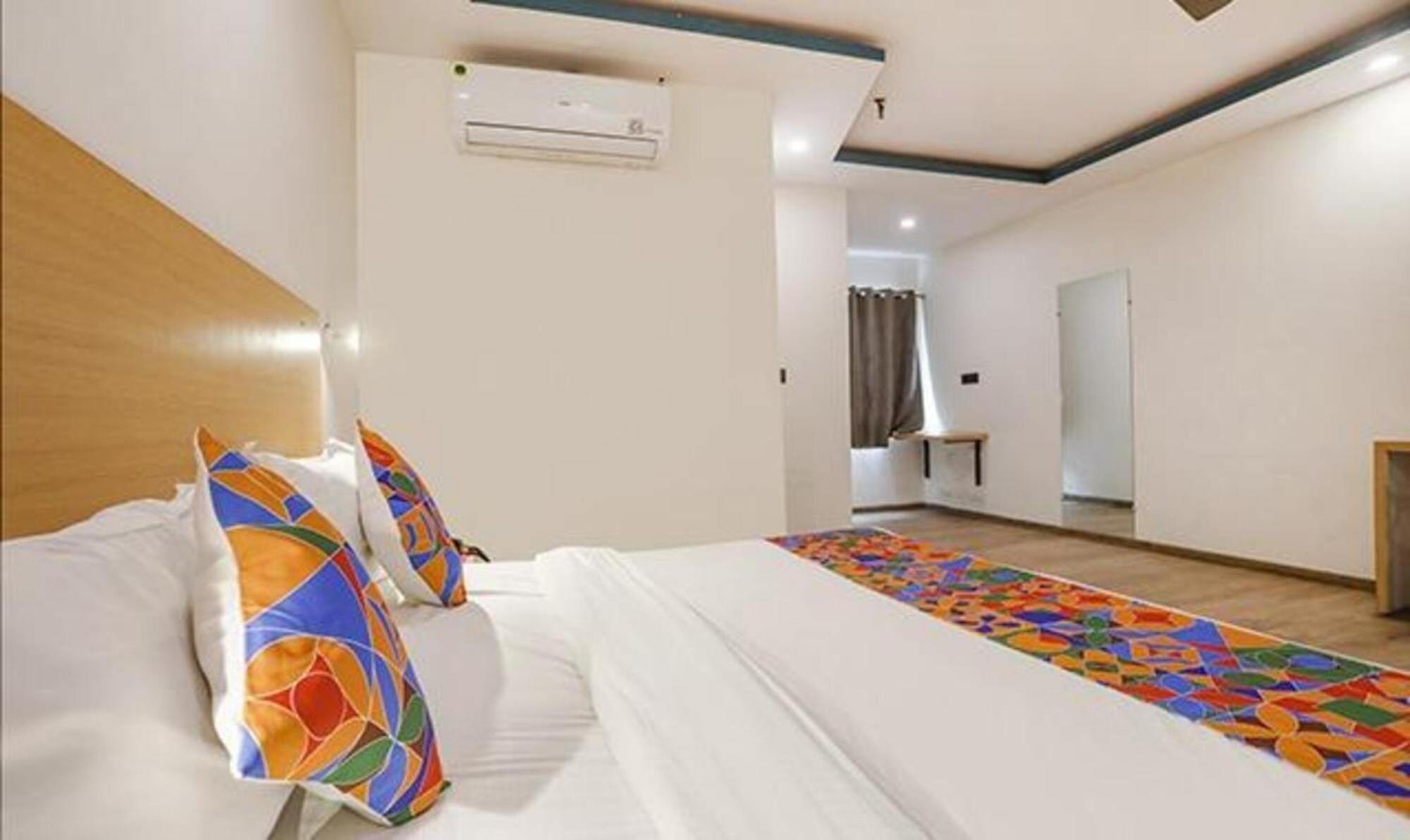 Fabhotel F9 Sector 58 Noida Extérieur photo