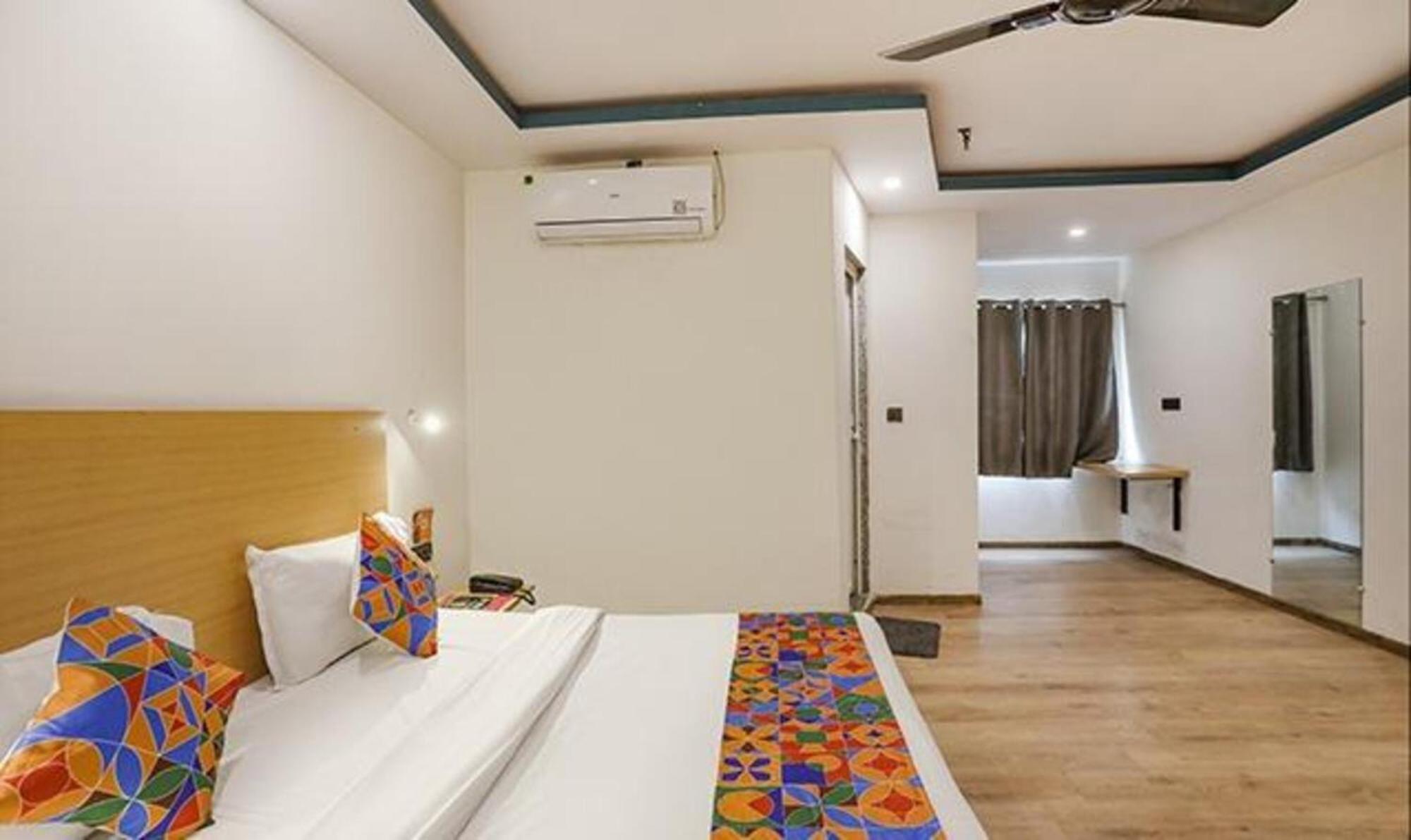 Fabhotel F9 Sector 58 Noida Extérieur photo